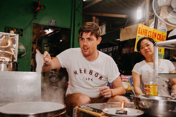 Walking Street Food Evening Safari with 20 tastings