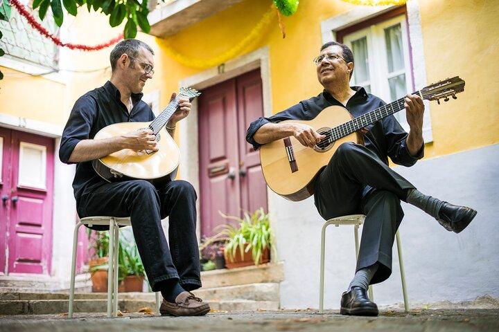 Lisbon Fado Dinner Show and Panoramic Night Tour