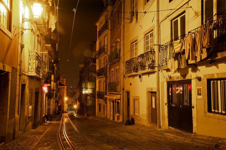 Lisbon Fado Dinner Show and Panoramic Night Tour