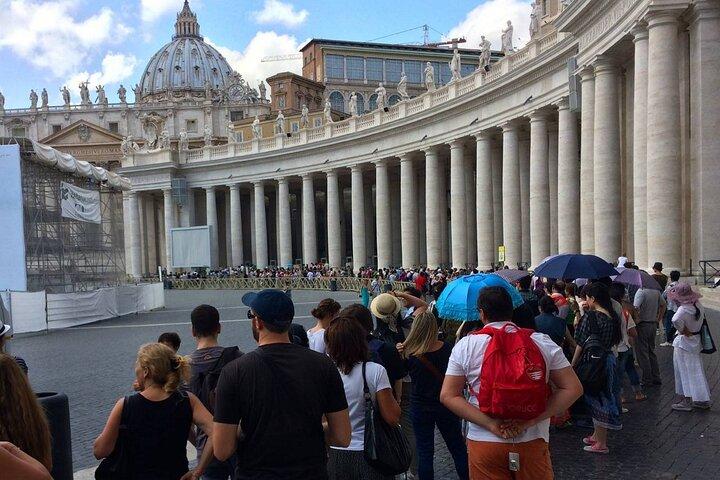 Private tour: Vatican Museums SistineChapel and StPeters Basilica