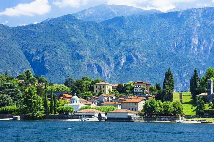 Como Murder Mystery: Self-Guided Detective Walk