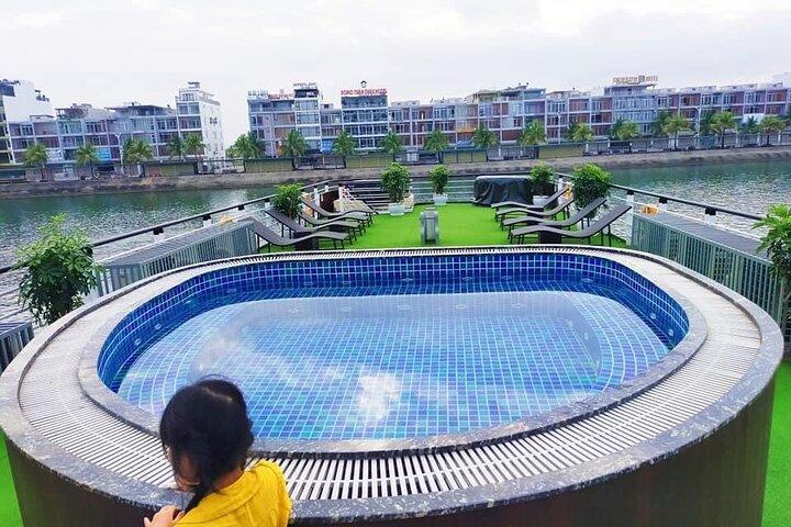 Ha long bay Luxury 5 star cruise La Casta Full Day tour