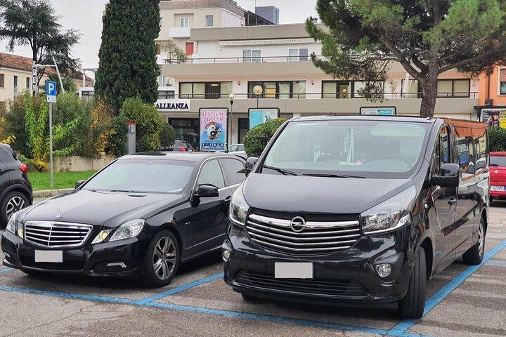 Private Transfer from Warsaw Chopin Airport (WAW) to Downtown hotels