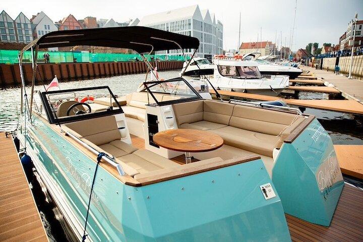 Boat Tour in Gdańsk – Explore the Historic Motława River