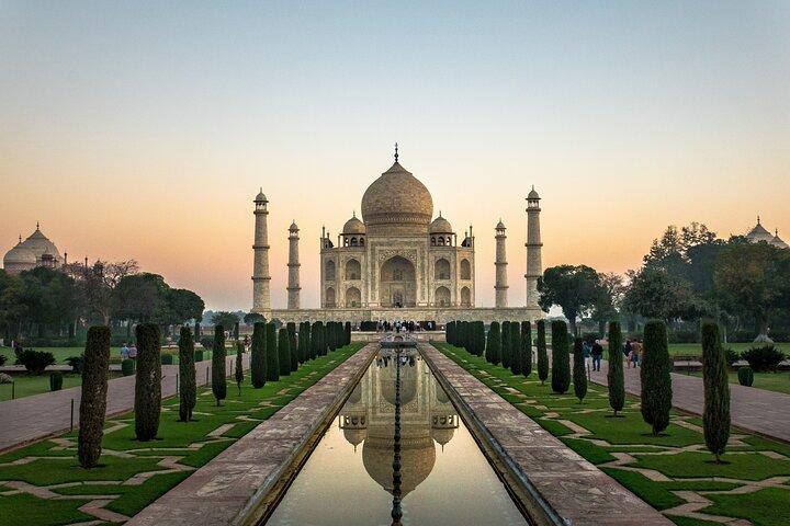 Agra Day Tour with Taj Mahal Sunrise and Sunset