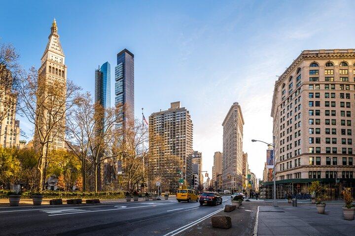NYC Flatiron Time Travel: Self-Guided History Puzzle Walk