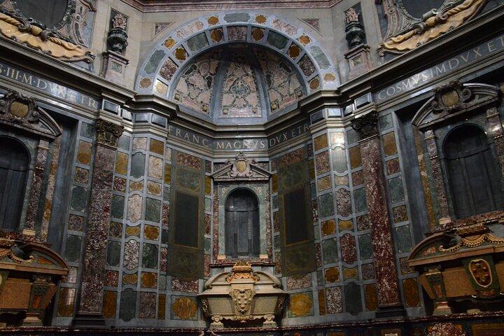Guided Medici Tour Florence: Discover Mysteries & History