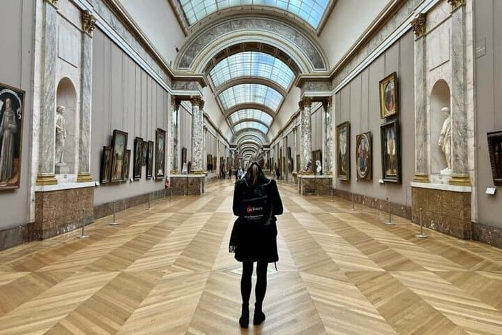 Mona Lisa First Access - Louvre Private Guided Tour