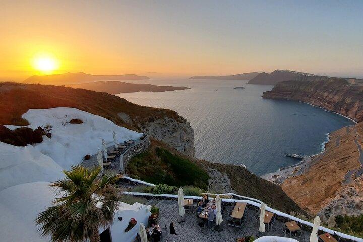 Tailor-made Santorini Private Tour with Sunset Dining