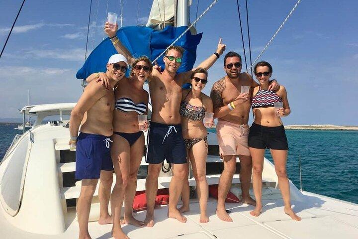 Sailing Catamaran Party to Isla Mujeres from Cancun