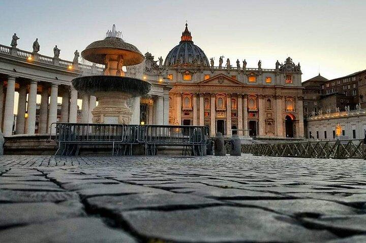 Vatican museum's_Sistine Chapel & Basilica st. Peter with Private Tour