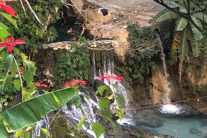Full-Day Tour to Tolantongo Hot Springs from Ciudad de Mexico