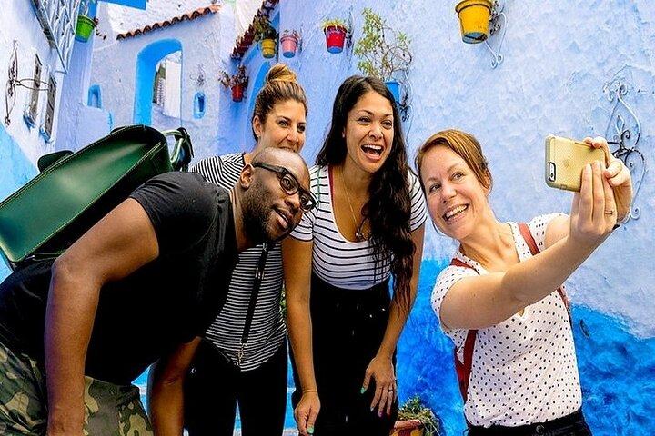 Blue City Tour from Marrakech: Private 4-Day Luxury Tour to Chefchaouen