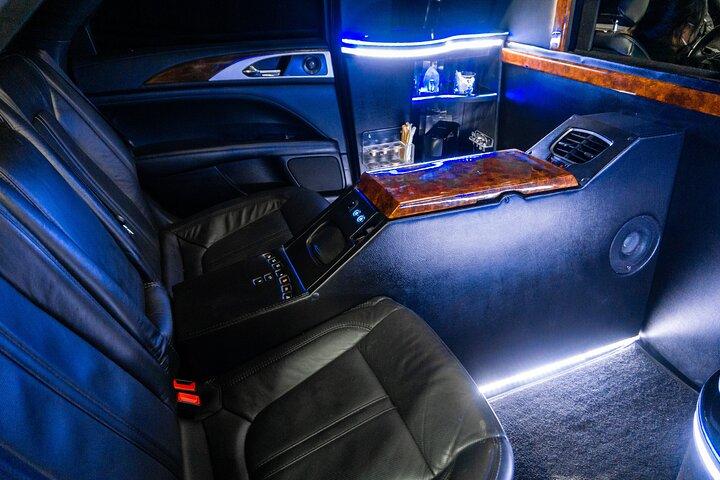 Lincoln Stretch limo from Cancun Hotel Zone to Cancun Airport