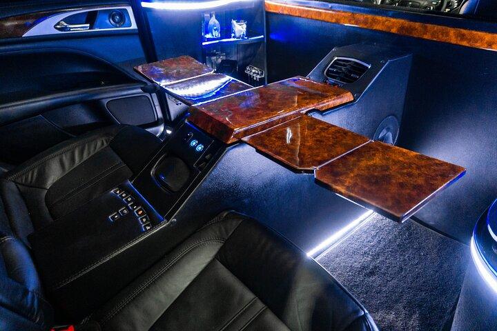 Lincoln Stretch Limo from Costa Mujeres to Cancun Airport
