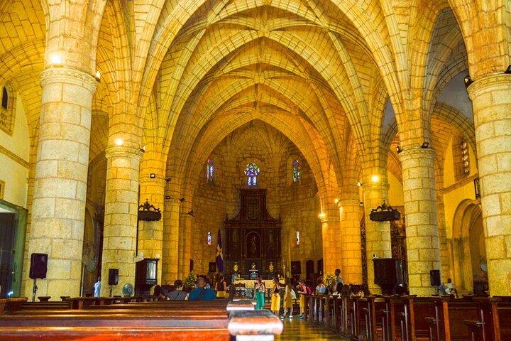 Santo Domingo City Tour From Punta Cana With Pick Up