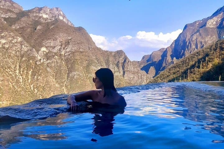 Day trip to Grutas Tolantongo Hot Springs