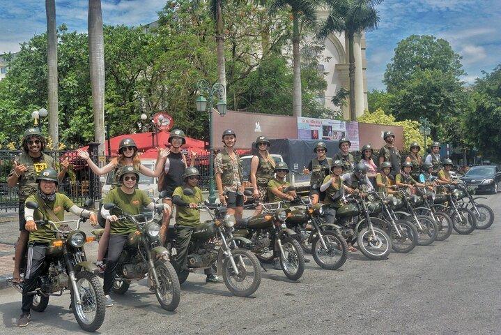 HANOI MOTORBIKE TOURS: Half day red river countryside History + Culture