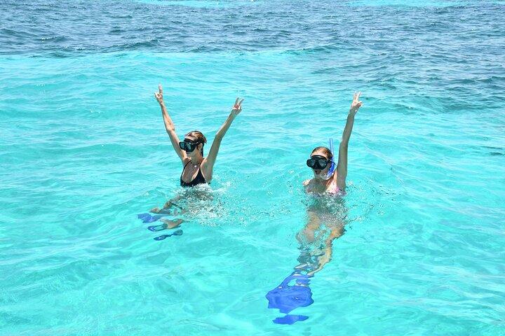Isla Mujeres Plus by Albatros Catamarans