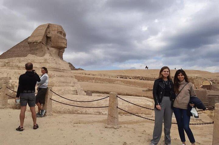 8hours Private Giza Pyramids Memphis Sakkara Lunch and Camel ride