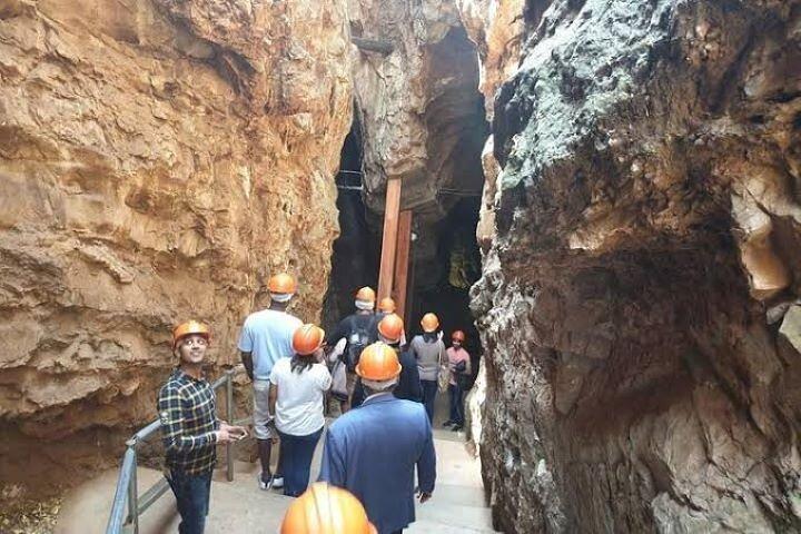 Cradle of Humankind tour: Sterkfontein Caves and Maropeng Centre