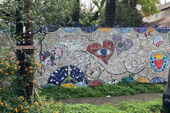 Private Art and Street Art Tour of New Orleans with Lunch