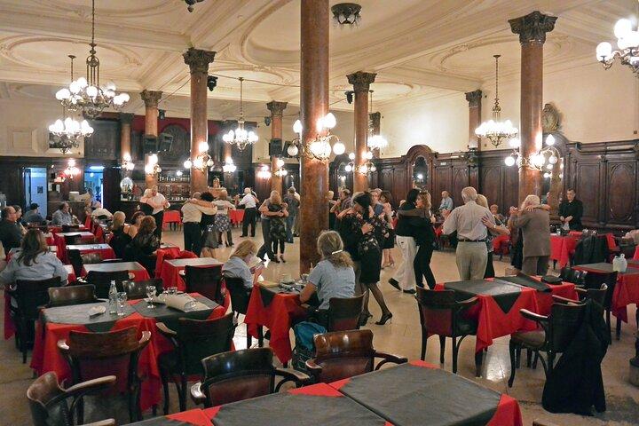 Buenos Aires Tango Tour Including Class and Milongas