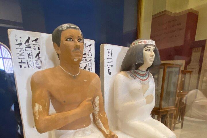 Full-Day Private Tour to Giza Pyramids and Cairo Museums