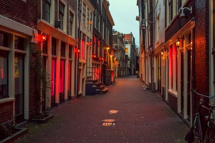 Amsterdam Ghost Hunt: Self-Guided Mystery Adventure