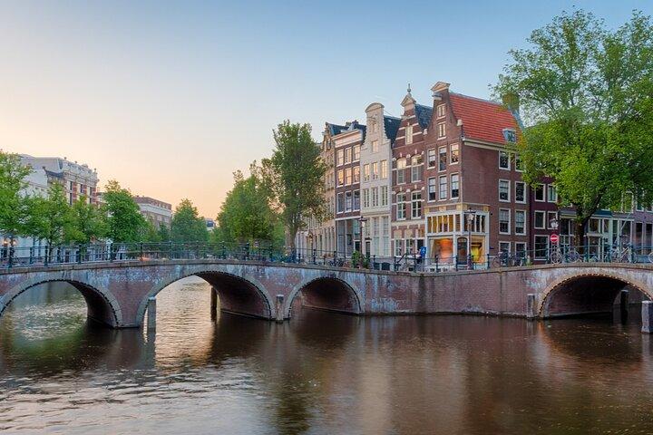 Amsterdam Ghost Hunt: Self-Guided Mystery Adventure