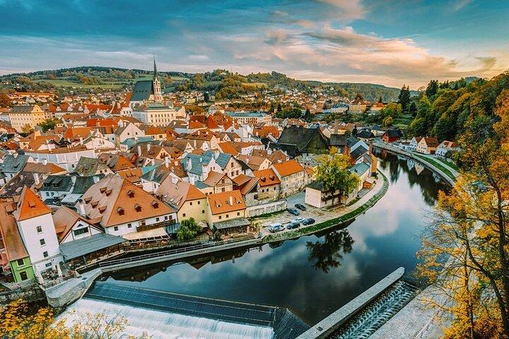 Transfer Prague to Cesky Krumlov with a Guided tour at the Budweiser brewery