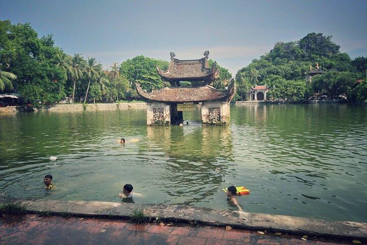 Duong Lam ancient village - Thay Pagoda - Van Phúc silk
