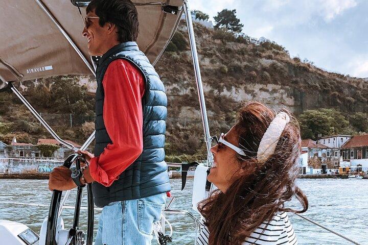 2 Hours Sailing Tour in Lisbon