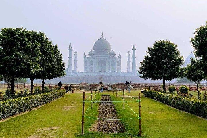 From Goa - Overnight Taj Mahal Agra Private Tour by Return Flights