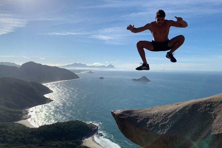 Telégrafo Rock & Prainha Beach - easy hike and stunning views