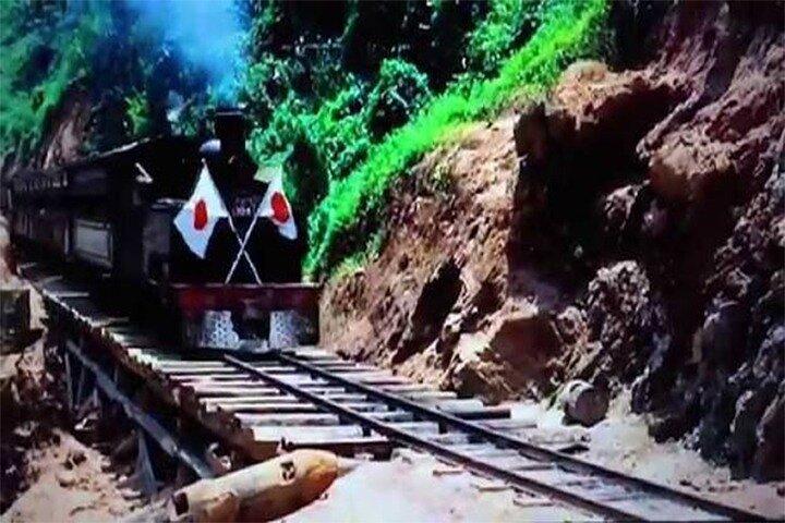 Bangkok Join Kanchanaburi-VIP Seat Train Riding, Long tail boat