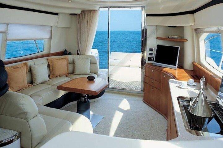 Santorini Caldera: Private Flybridge Yacht Experience