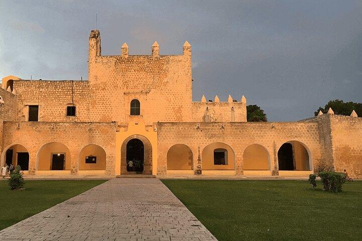 Chichen Itza Tour: Pyramids, Cenote Ik Kil & Valladolid