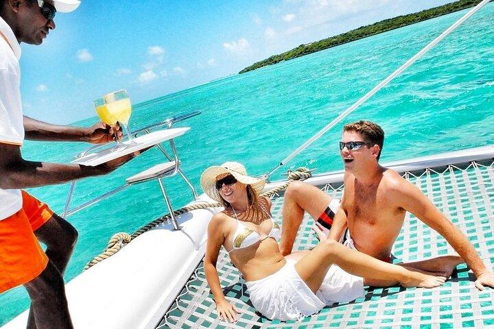 Catamaran, BBQ, Ile Gabriel , Ile Plate ,Coin de Mire