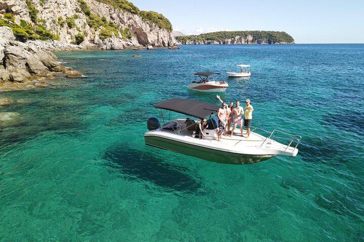 Private speedboat tour- Blue Cave/Green Caves/sandy beach