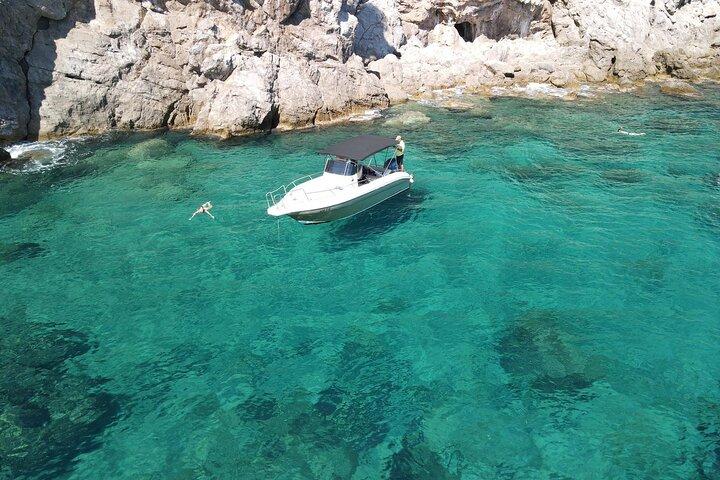 Private speedboat tour- Blue Cave/Green Caves/sandy beach