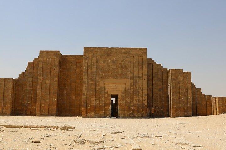 Half-Day Private Tour of Sakkara, Memphis, and Dahshur with Lunch