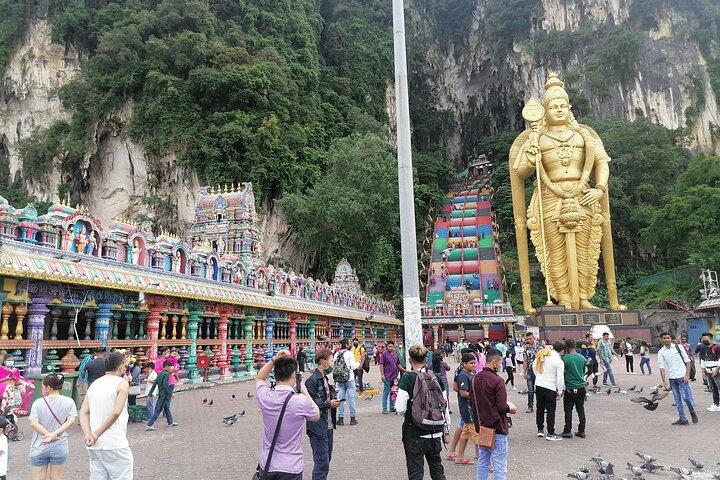 Batu Cave & Royal Selangor Pewter and Batik Visit