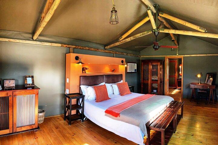 2 Day South African Wildlife Tour with 4x4 Safari from Cape Town