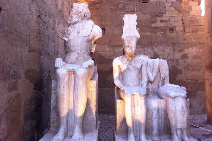 Best Luxor Day Tour visit East and West Nile Banks