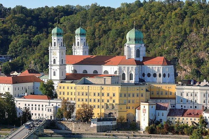 Private Transfer from Prague to Passau