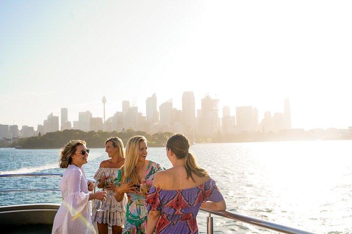 Sydney Harbour 90-minute Sightseeing Cruise with Commentary