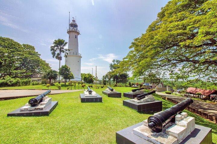 Selangor Highlights Tour: Batu Caves, Blue Mosque & Melawati Hill