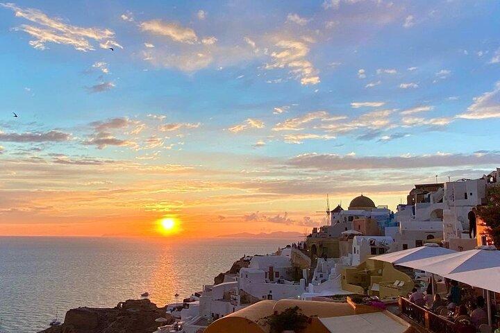 Santorini Highlights Private Half Day Tour