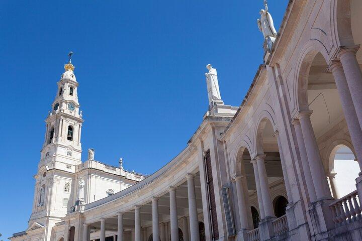Fátima, Nazaré and Óbidos Small Group Full-Day Tour from Lisbon